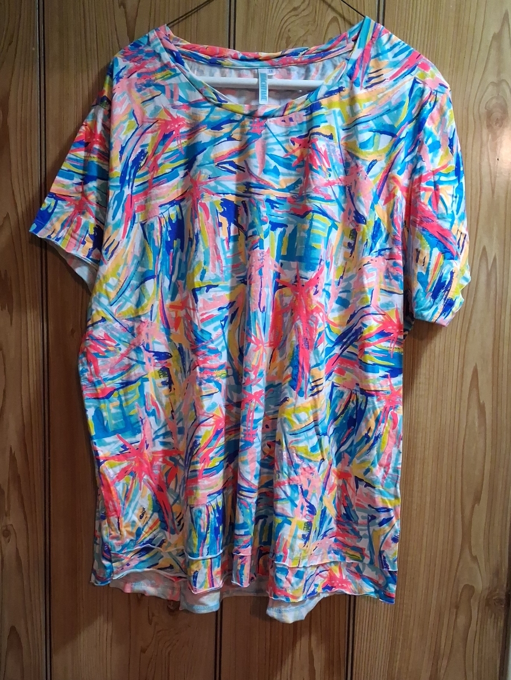 Women’s Multi-Color Short Sleeve Printed Top